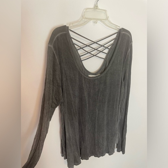 Love 8 Lace up Back Top Large - Picture 5 of 6